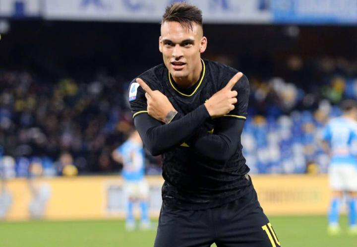 包含里程碑夜上海海港队长鼓劲,法甲转会期刷纪录,话题不断,控场能力受关注的词条 包含里程碑夜上海海港队长鼓劲,法甲转会期刷纪录,话题不断,控场能力受关注的词条