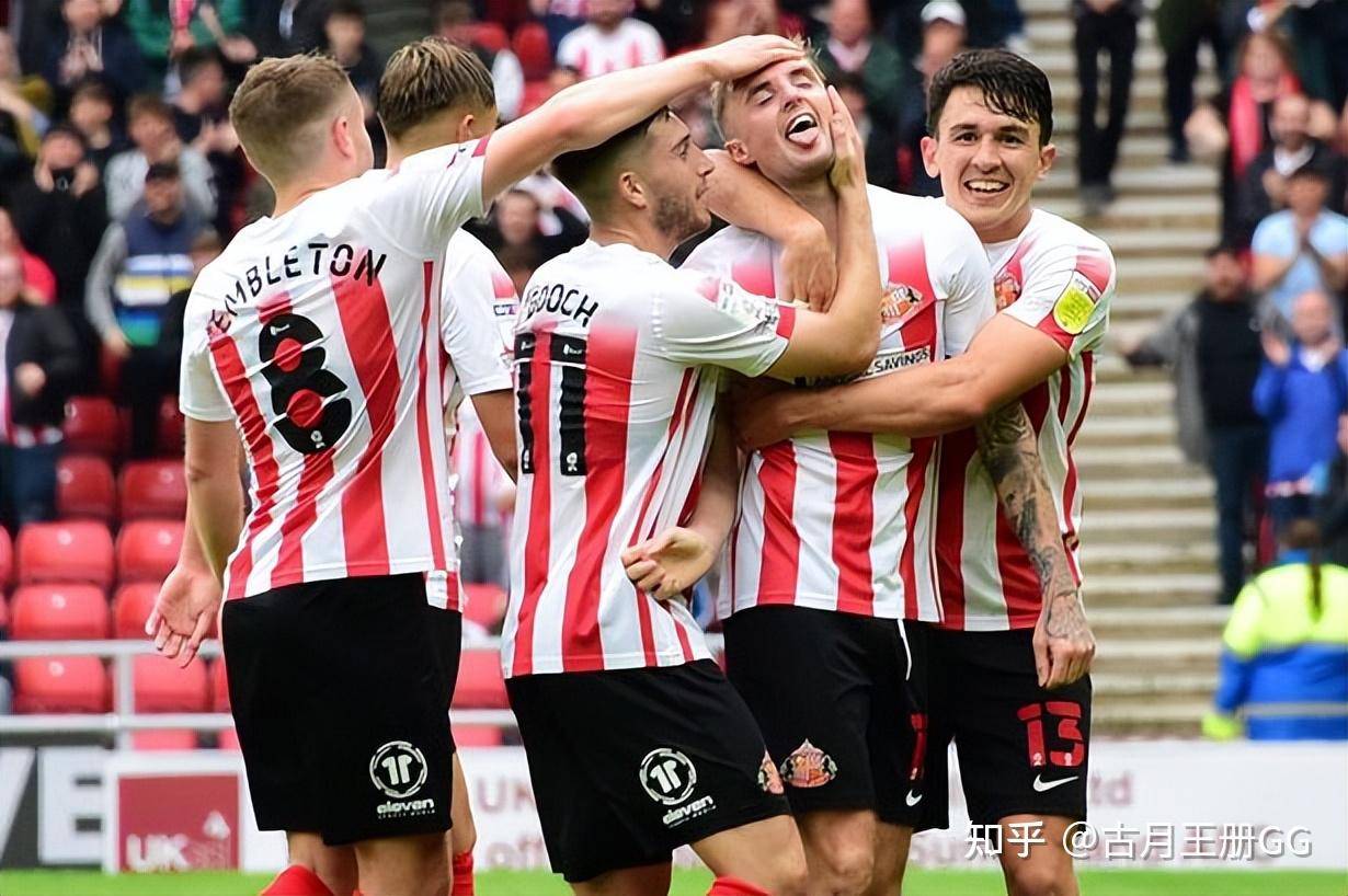 国际比赛日埃因霍温战术微调：欧超杯节点到来，引发热议，控场能力受关注的简单介绍